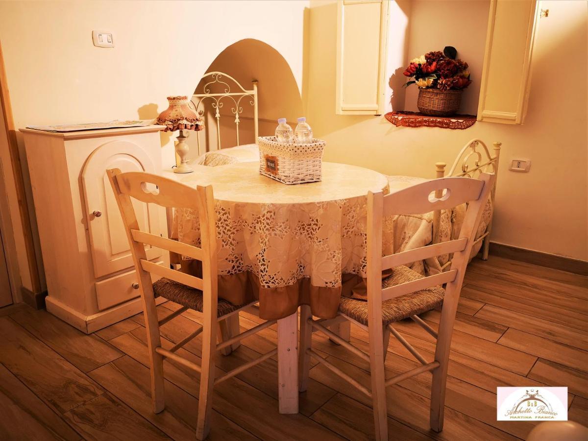 Archetto Bianco Bed & Breakfast Martina Franca Dış mekan fotoğraf